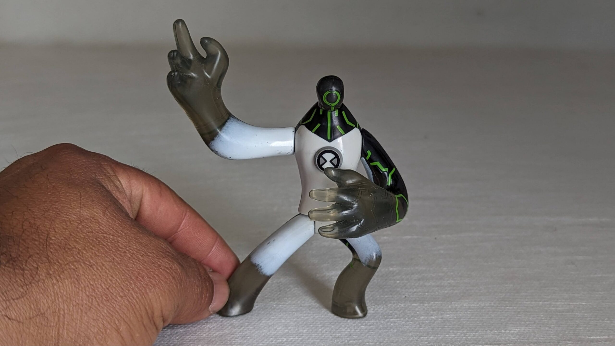 Figura DE 2006 – Ben 10 Ultra T 10cm 57 gramas – USADO (UK) PREÇO DO FRETE  NA DESCRIÇÃO – Loja só colecionáveis