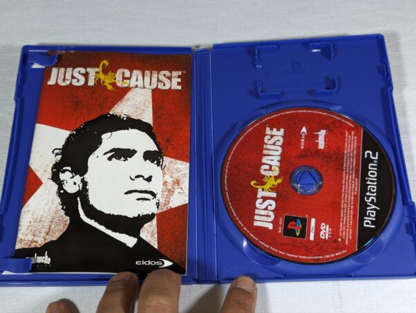 Jogo PS2 Just Cause - (PAL) – 190 gramas – USADO (UK) PREÇO DO FRETE NA DESCRIÇÃO (TEM INDIOMA EM ESPANHOL) - Image 4
