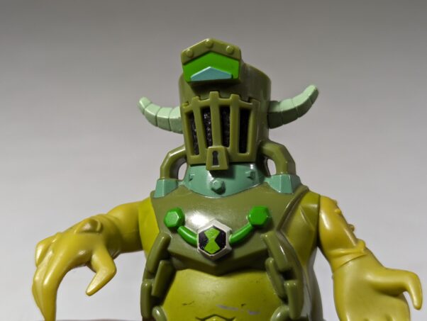 Figura de 2012 - Ben 10 Omniverse Toepick 8cm 34 gramas - USADO (UK)  PREÇO DO FRETE NA DESCRIÇÃO