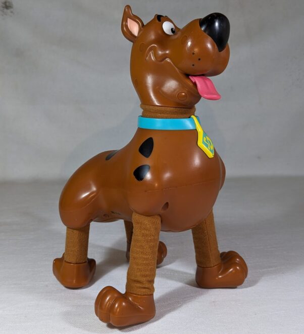 Figura de 2015 - Scooby Doo a Pilha e com Voz -  Usado - FRETE GRÁTIS