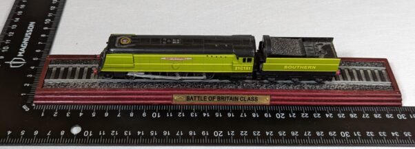 TREM - Atlas Editions DeAgostini Locomotives BATTLE OF BRITAIN CHURCHIL - USADO (UK) PREÇO DO FRETE NA DESCRIÇÃO - Image 9