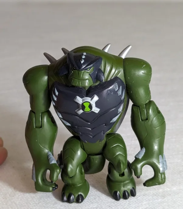 Figura Ben 10 Ultimate Alien - ULTIMATE HUMUNGOUSAUR - 90 GRAMAS - USADO (UK) PREÇO DO FRETE NA DESCRIÇÃO