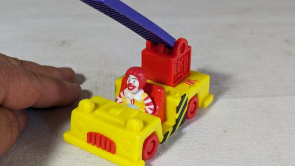 Figura de 1996 – MCDONALD’S AIRPORT – Coleção Completa com 4 figuras + frete incluído – USADO (UK) PREÇO DO FRETE NA DESCRIÇÃO - Image 3