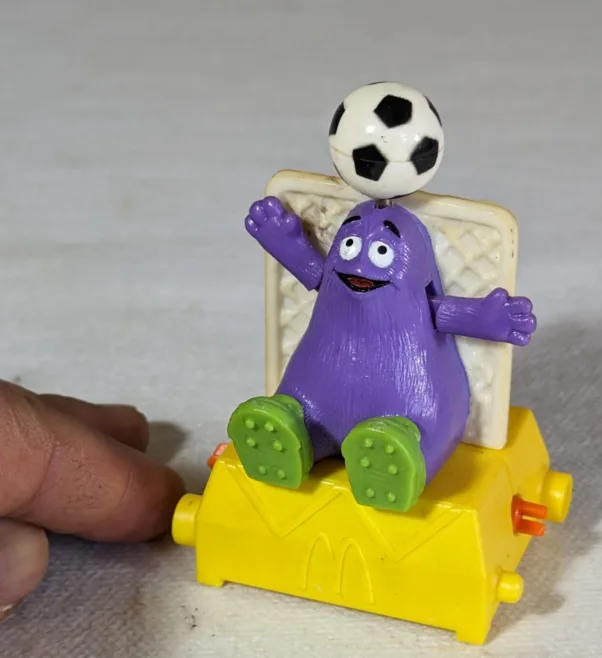 Figura de 1993 – McDonald’s GRIMACE Twisting Sports – USADO (UK) PREÇO DO FRETE NA DESCRIÇÃO