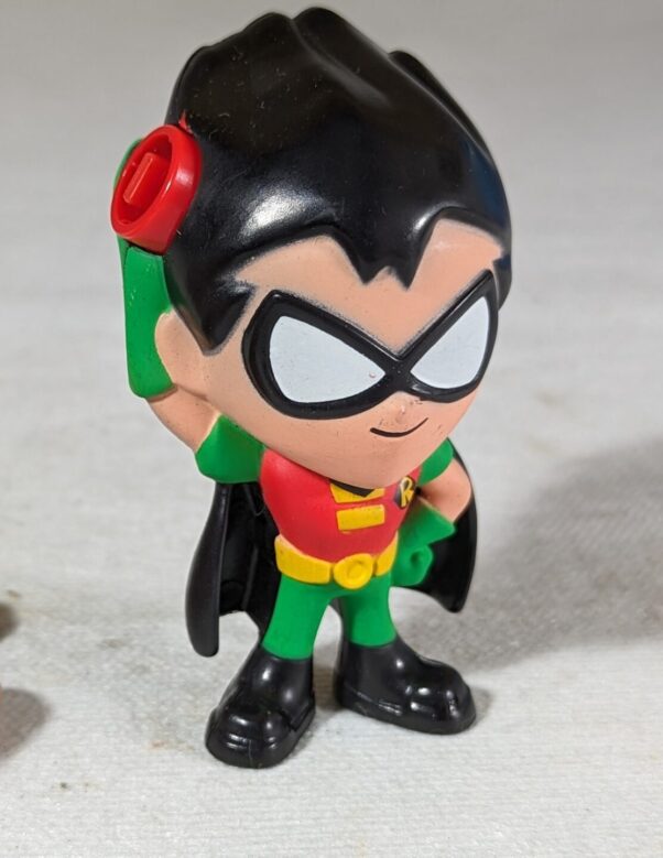 Figura de 2019 - McDonald's Robin - Batman e Robin – 31GRAMAS - USADO (UK) PREÇO DO FRETE NA DESCRIÇÃO