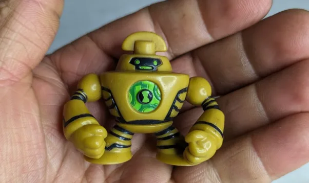 BEN 10 CLOCKWORK ( MINI FIGURES ) - 23 GRAMAS – USADO (UK) PREÇO DO FRETE NA DESCRIÇÃO