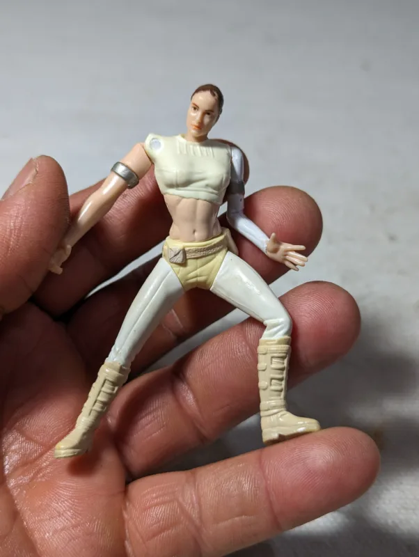 FIGURA STAR WARS PADMÉ AMIDALA (ATTACK OF THE CLONES) - 2001 - 11gramas  – USADO (UK) PREÇO DO FRETE NA DESCRIÇÃO