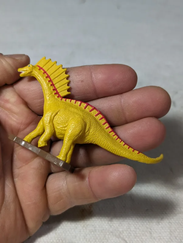 DINOSSAURO SEGA SUNRISE PLAYMATES ( ATTACK:6 / DEFEND:4 ) – 14gramas – USADO (UK) PREÇO DO FRETE NA DESCRIÇÃO - Image 2
