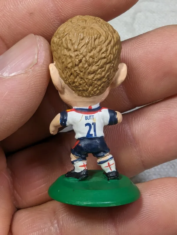 FIGURA BUTT CAMISA 21 SELEÇÃO DA INGLATERRA - CORINTHIAN 2004 COLLECTOR N° MC2269 - 10gramas – USADO (UK) PREÇO DO FRETE NA DESCRIÇÃO - Image 2