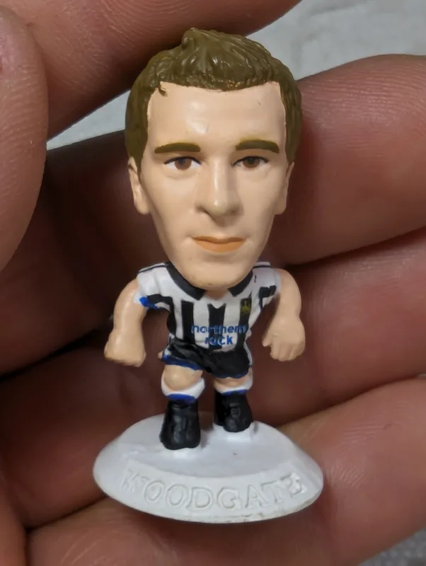 FIGURA WOODGATE CAMISA 27 NEWCASTLE – CORINTHIAN 2003 COLLECTOR N° MC1582 – 7gramas – USADO (UK) PREÇO DO FRETE NA DESCRIÇÃO