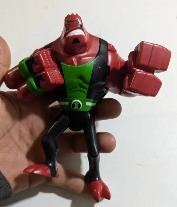 Figura Ben 10 QUATRO BRAÇOS - 131 GRAMAS - USADO (UK) PREÇO DO FRETE NA DESCRIÇÃO - Image 3