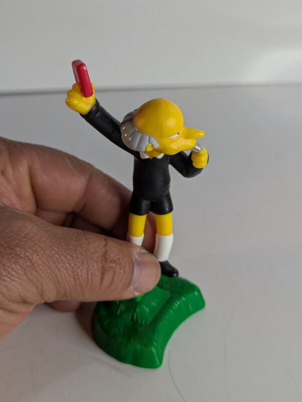 FIGURA DOS SIMPSONS Mr BURNS (THE SIMPSONS SPRINGFIELD SOCCER) - BURGER KING 2002 – 31 GRAMAS – #3 USADO (UK) PREÇO DO FRETE NA DESCRIÇÃO - Image 2