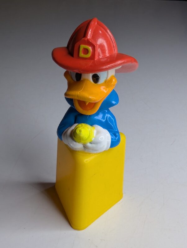 FIGURA DE 1989 PATO DONALD MICKEY MOUSE FIRE TRUCK - DISNEY – 43 GRAMAS – #3 USADO (UK) PREÇO DO FRETE NA DESCRIÇÃO