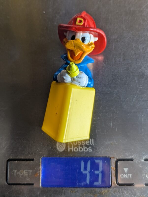 FIGURA DE 1989 PATO DONALD MICKEY MOUSE FIRE TRUCK - DISNEY – 43 GRAMAS – #3 USADO (UK) PREÇO DO FRETE NA DESCRIÇÃO - Imagem 8