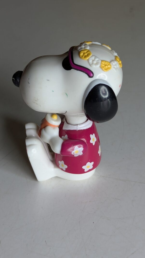 FIGURA DE 1999 MCDONALD'S SNOOPY WORLD TOUR (HAVAÍ-HAVAI) - 28 GRAMAS - #4 USADO (UK) PREÇO DO FRETE NA DESCRIÇÃO - Imagem 4