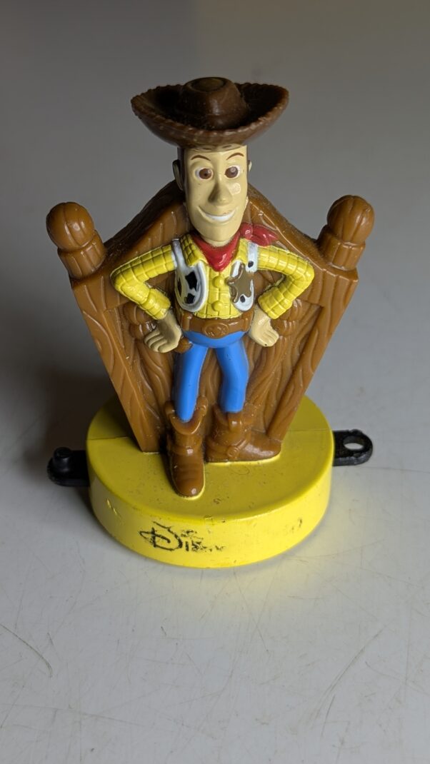 FIGURA DE 1999 - MCDONALD'S TOY STORY WOODY DISNEY TRAIN (DISNEYLAND PARIS) – 36 GRAMAS – #4 USADO (UK) PREÇO DO FRETE NA DESCRIÇÃO