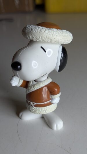 FIGURA DE 1999 MCDONALD'S SNOOPY WORLD TOUR (MONGÓLIA) - 37 GRAMAS - #4 USADO (UK) PREÇO DO FRETE NA DESCRIÇÃO