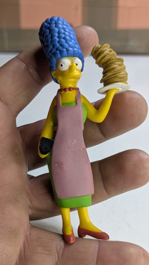 FIGURA DE 2005 SIMPSONS MARGE ( MARGE SIMPSON PANCAKES) FOX – 32 GRAMAS – #4 USADO (UK) PREÇO DO FRETE NA DESCRIÇÃO - Imagem 2