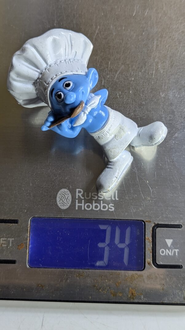 FIGURA DE 2011 MCDONALD'S SMURF CHEF – 34 GRAMAS - USADO (UK) PREÇO DO FRETE NA DESCRIÇÃO - Imagem 5