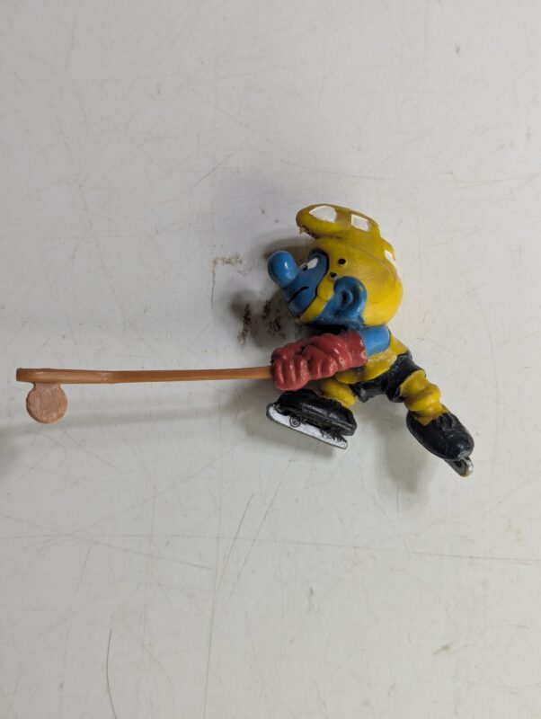 FIGURA DE 1978 MCDONALD'S SMURF HOCKEY – 19 GRAMAS - USADO (UK) PREÇO DO FRETE NA DESCRIÇÃO - Imagem 2