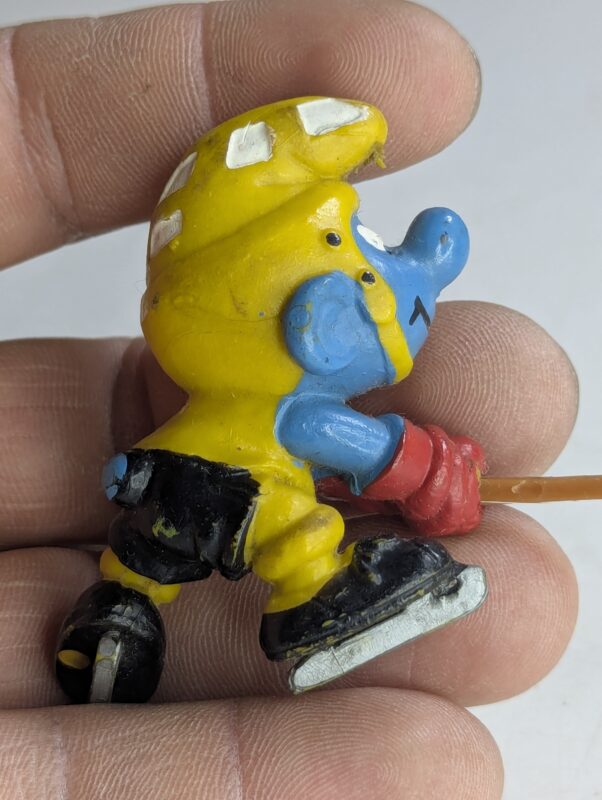 FIGURA DE 1978 MCDONALD'S SMURF HOCKEY – 19 GRAMAS - USADO (UK) PREÇO DO FRETE NA DESCRIÇÃO - Imagem 5