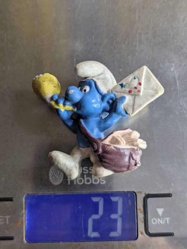 FIGURA DE 1978 MCDONALD'S SMURF MAILMAN – 23 GRAMAS - USADO (UK) PREÇO DO FRETE NA DESCRIÇÃO - Imagem 9