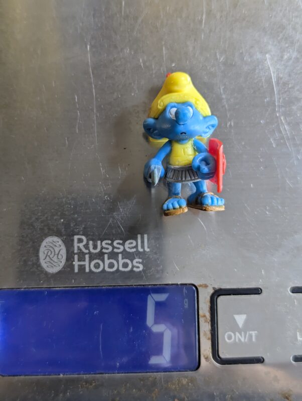 FIGURA DE 2012 – CHUPA CHUPS ROMAN SOLDIER SMURF CU5113 - 5 GRAMAS - USADO (UK) PREÇO DO FRETE NA DESCRIÇÃO - Imagem 8
