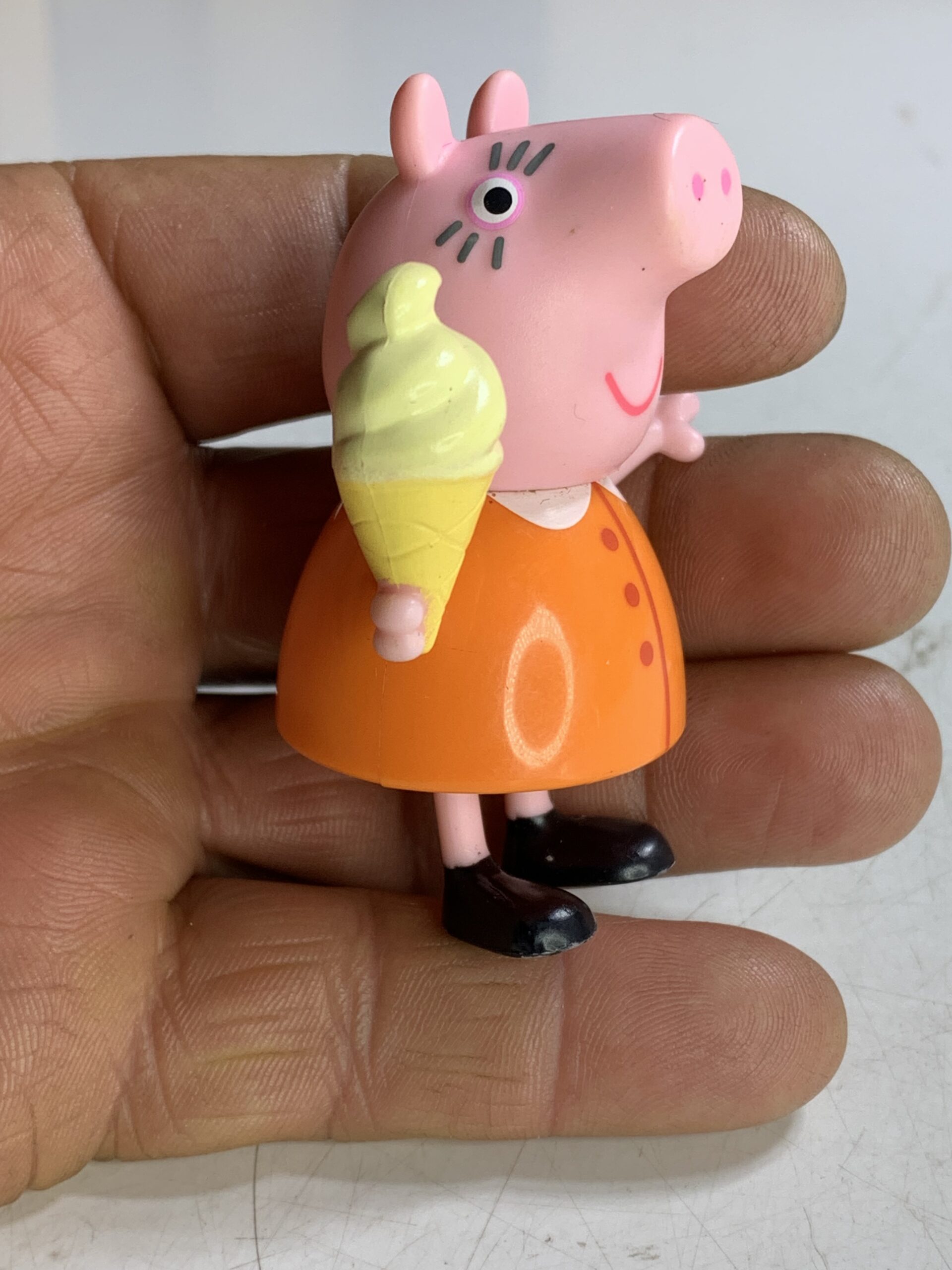 FIGURA PEPPA PIG MUMMY – 22 GRAMAS - USADO (UK) PREÇO DO FRETE NA DESCRIÇÃO - Imagem 7