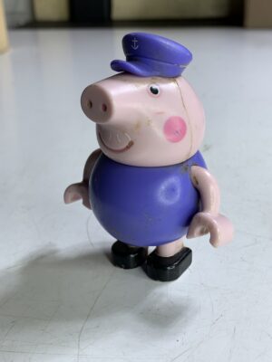 FIGURA PEPPA PIG GRANDPA PIG – 32 GRAMAS - USADO (UK) PREÇO DO FRETE NA DESCRIÇÃO