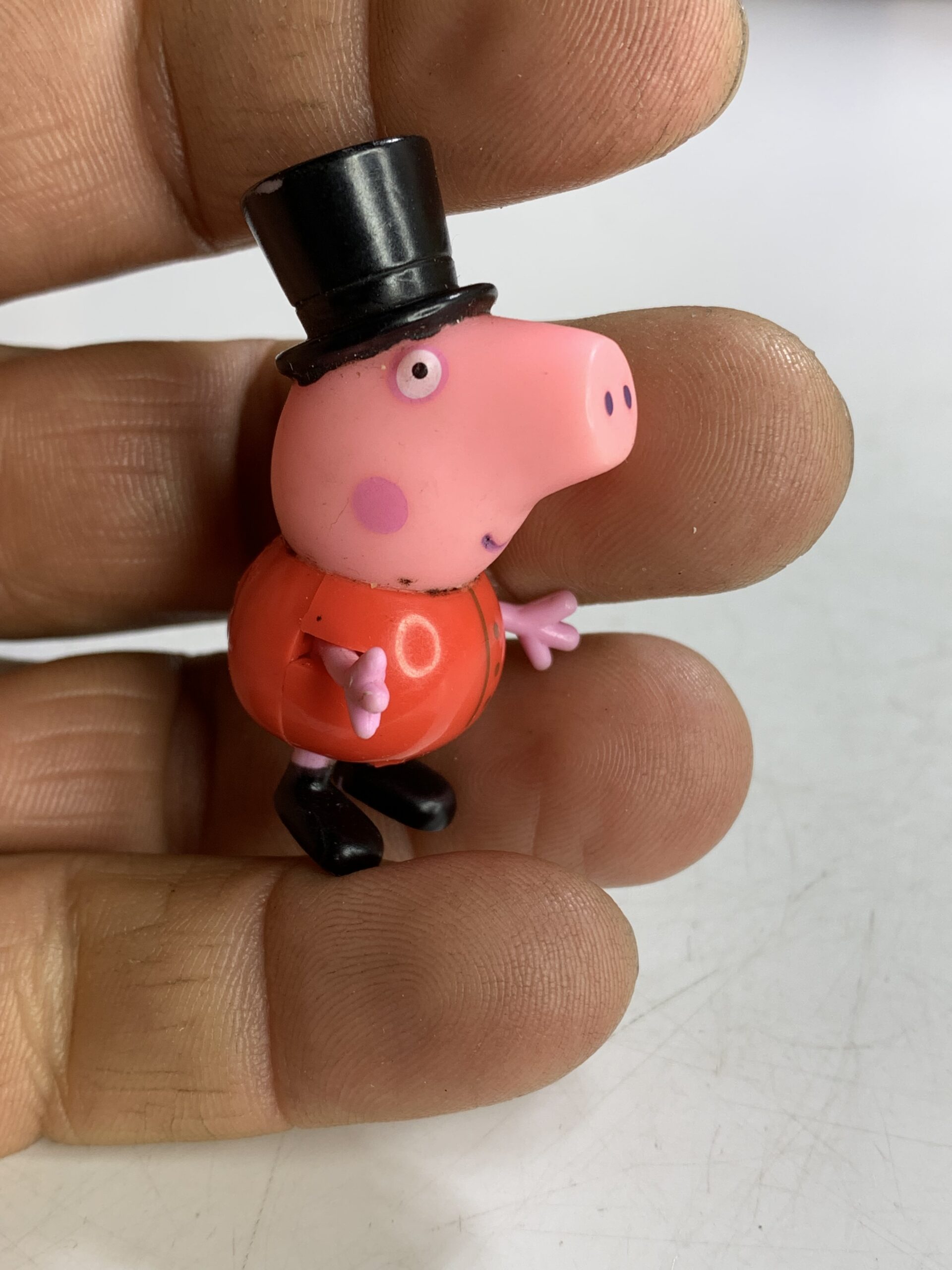 FIGURA PEPPA PIG ROYAL GUARD – 7 GRAMAS - #4 USADO (UK) PREÇO DO FRETE NA DESCRIÇÃO - Imagem 3