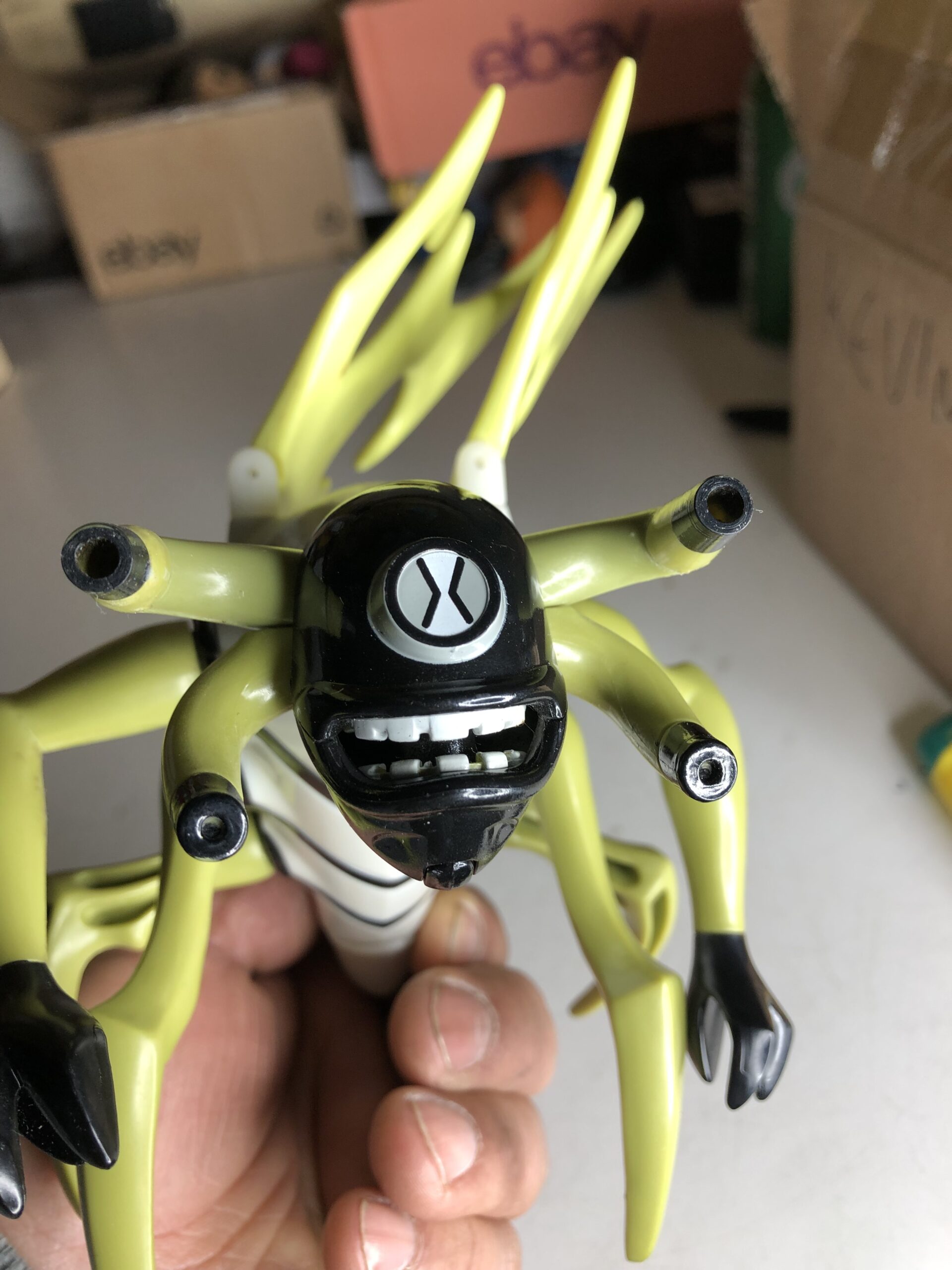 BEN 10 STINKFLY- INSECTÓIDE (SEM ASSAS) - 153 GRAMAS - USADO (UK) PREÇO DO FRETE NA DESCRIÇÃO - Imagem 2