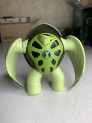 FIGURA BEN 10 TERRASPIN - 68 GRAMAS – USADO (UK) PREÇO DO FRETE NA DESCRIÇÃO