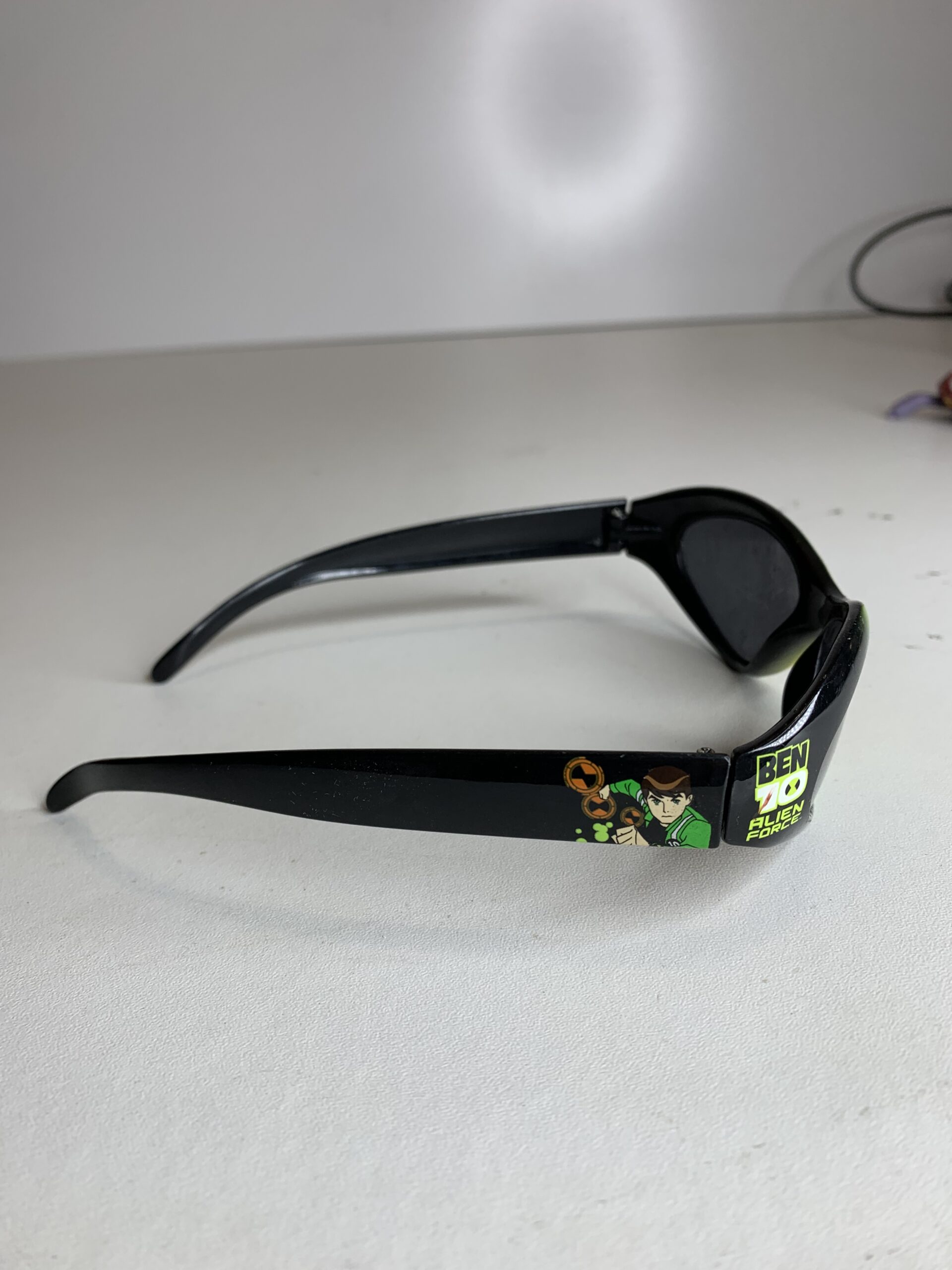 ÓCULOS BEN 10 ALIEN FORCE ANO 2010 – 19 GRAMAS – USADO (UK) PREÇO DO FRETE NA DESCRIÇÃO - Imagem 5