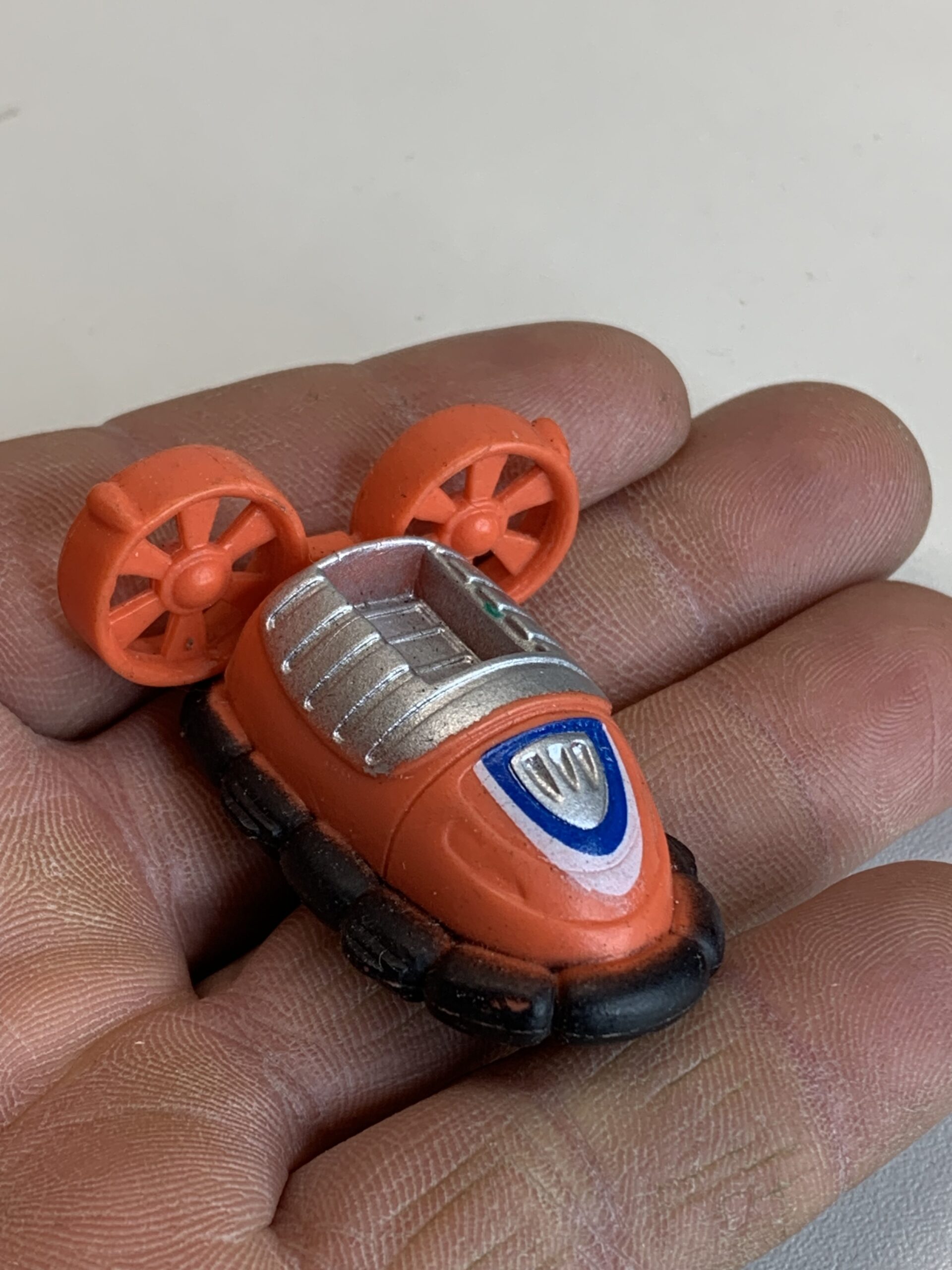 MINI FIGURA PAW PATROL HOVERCRAFT DA ZUMA (PATRULHA CANINA) – 10 GRAMAS – USADO (UK) PREÇO DO FRETE NA DESCRIÇÃO - Imagem 2