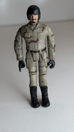 FIGURA DE 2010 PILOTO DE GUERRA (MANDE IN DONGGUAN CHINA - DONGGUAN PANGGUAR INDUSTRIAL COMPANY LIMITED) – 21 GRAMAS – USADO (UK) PREÇO DO FRETE NA DESCRIÇÃO