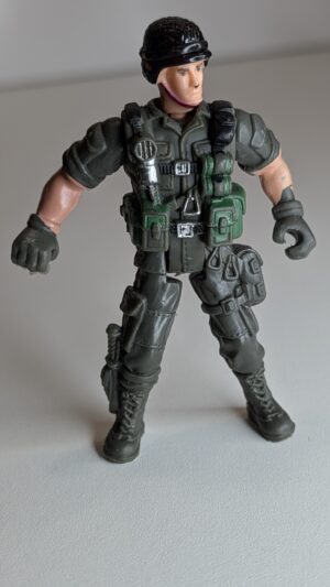 FIGURA SOLDADO DE GUERRA MARCA BRINK+ (COLEÇÃO BATALHÃO ARMADO - SOLDADO PEGUENO) – 23 GRAMAS – USADO (UK) PREÇO DO FRETE NA DESCRIÇÃO