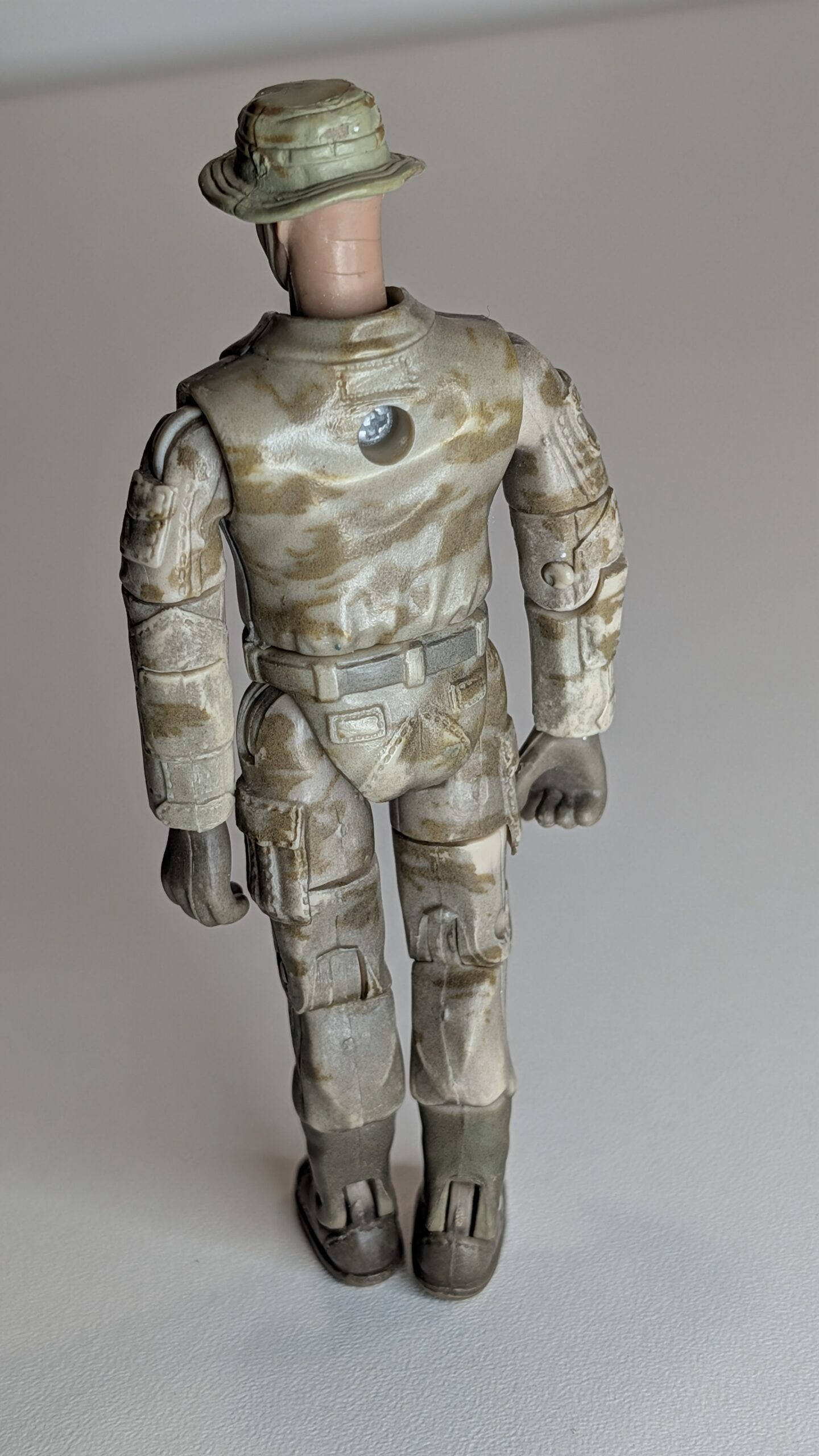 FIGURA DE 2010 SOLDADO DE GUERRA M&C TOYS CENTRE LTD - CHINE – 20 GRAMAS – USADO (UK) PREÇO DO FRETE NA DESCRIÇÃO - Imagem 6