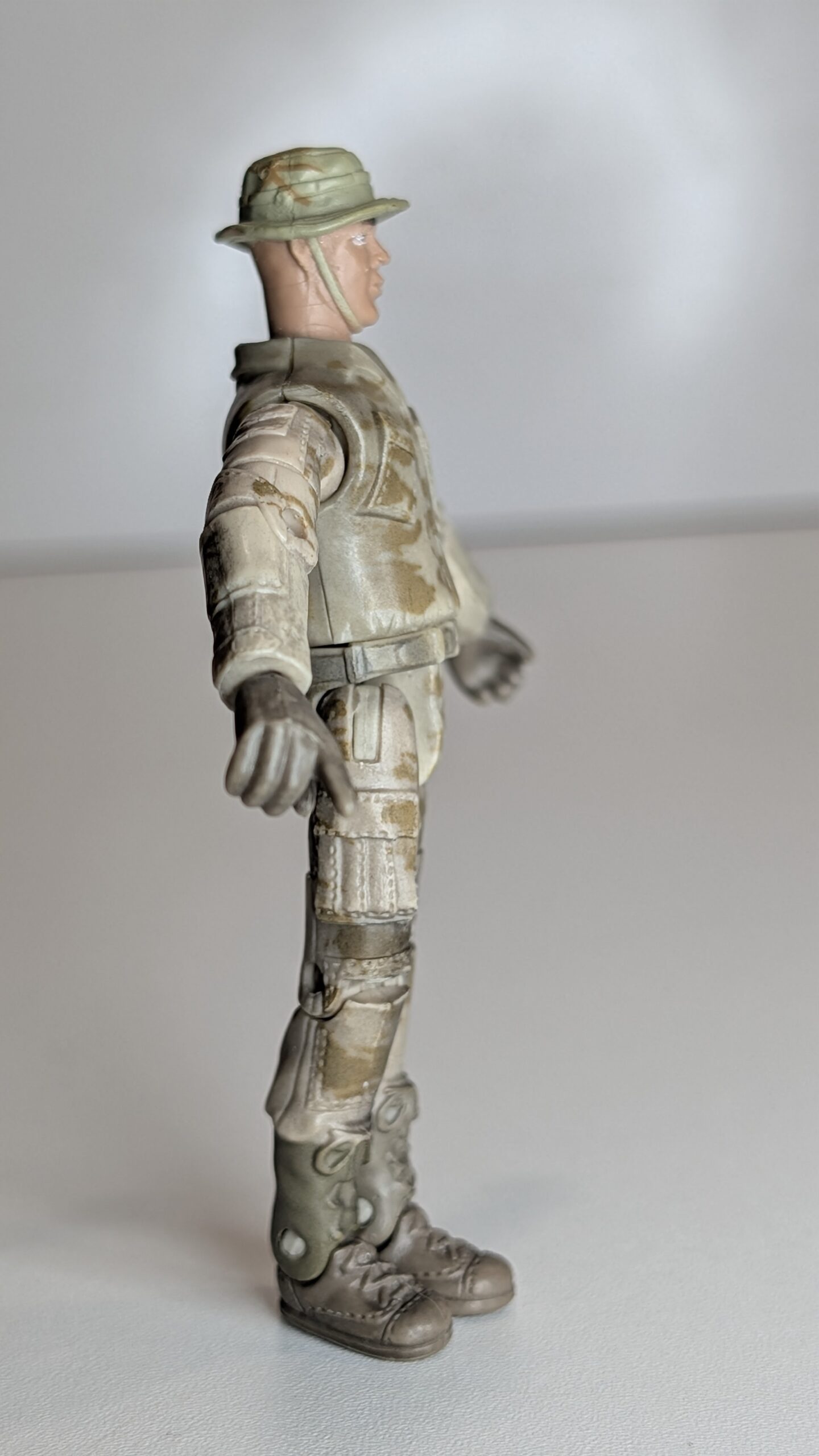 FIGURA DE 2010 SOLDADO DE GUERRA M&C TOYS CENTRE LTD - CHINE – 20 GRAMAS – USADO (UK) PREÇO DO FRETE NA DESCRIÇÃO - Imagem 5