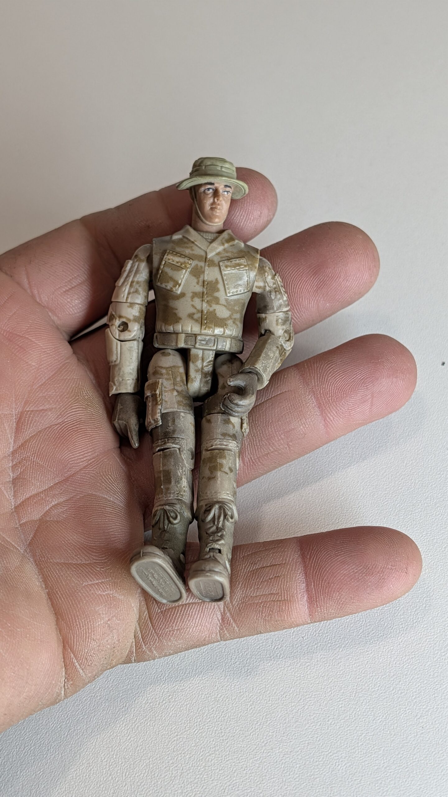 FIGURA DE 2010 SOLDADO DE GUERRA M&C TOYS CENTRE LTD - CHINE – 20 GRAMAS – USADO (UK) PREÇO DO FRETE NA DESCRIÇÃO - Imagem 3