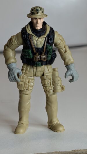 FIGURA SOLDADO DE GUERRA CHAP MEI – 28 GRAMAS – USADO (UK) PREÇO DO FRETE NA DESCRIÇÃO