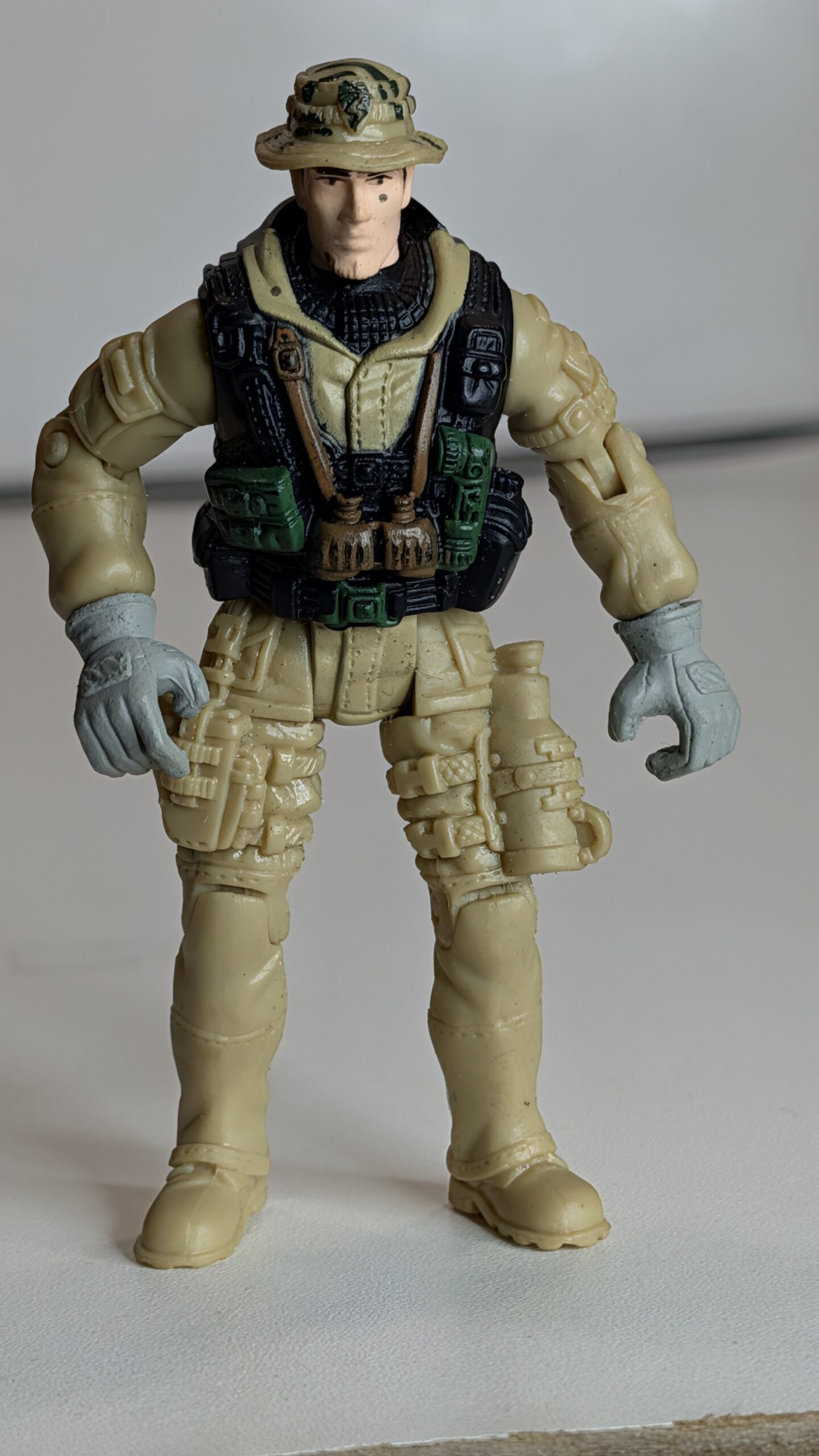 FIGURA SOLDADO DE GUERRA CHAP MEI – 28 GRAMAS – USADO (UK) PREÇO DO FRETE NA DESCRIÇÃO