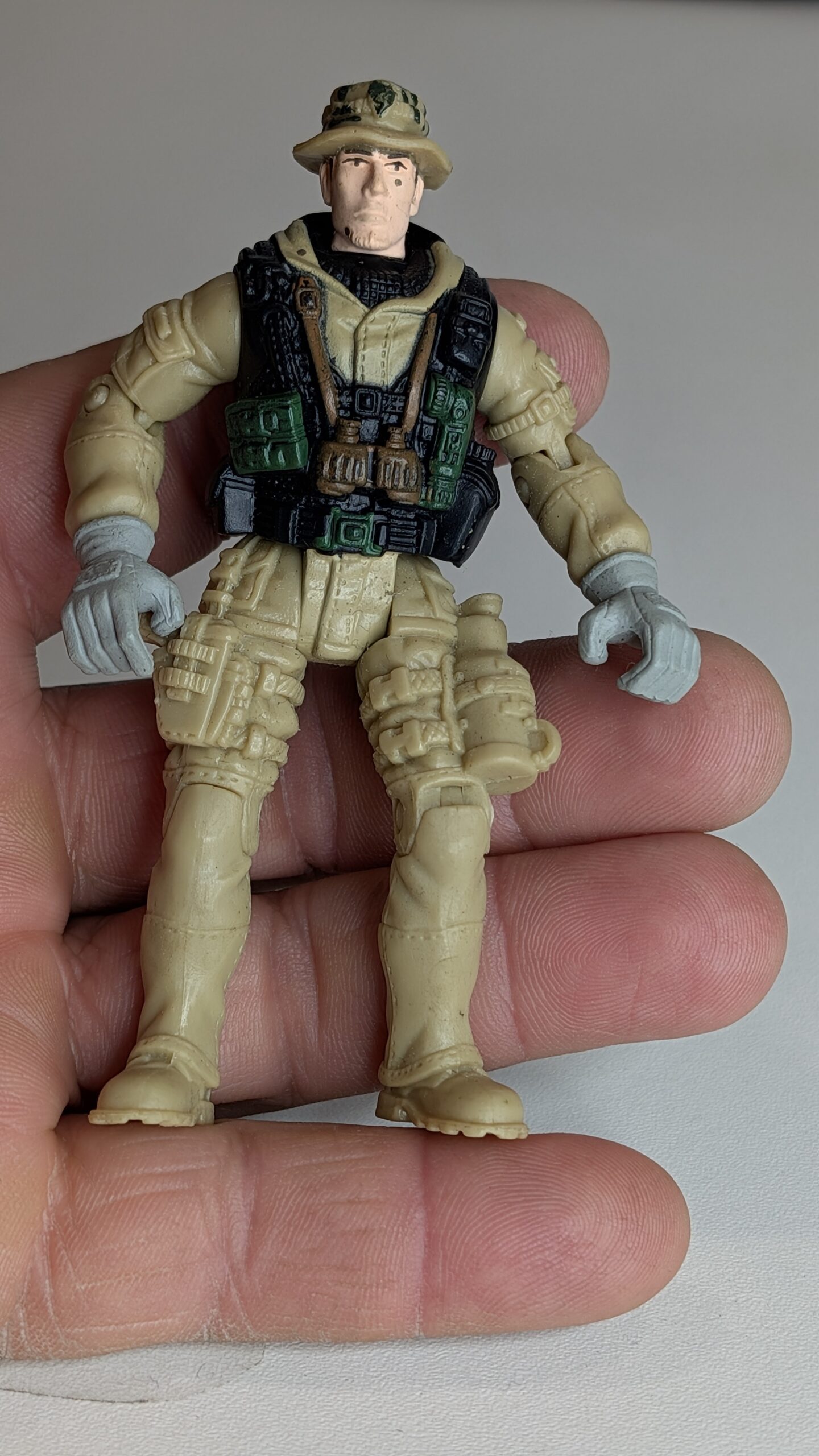 FIGURA SOLDADO DE GUERRA CHAP MEI – 28 GRAMAS – USADO (UK) PREÇO DO FRETE NA DESCRIÇÃO - Imagem 3