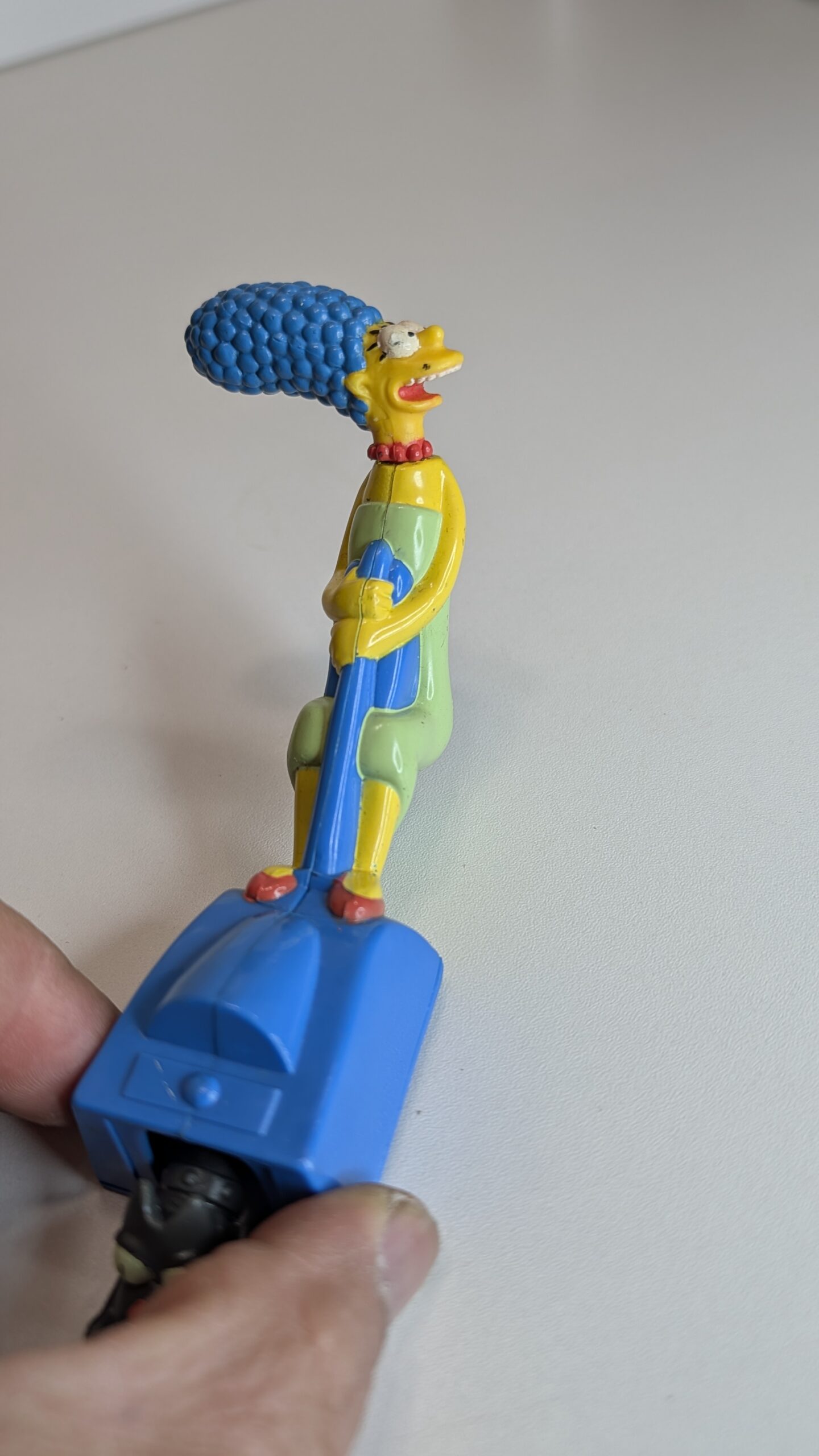 FIGURA DE 1998 - BURGER KING MARGE SIMPSON SNOWBALL – 38 GRAMAS – #5 USADO (UK) PREÇO DO FRETE NA DESCRIÇÃO - Imagem 6