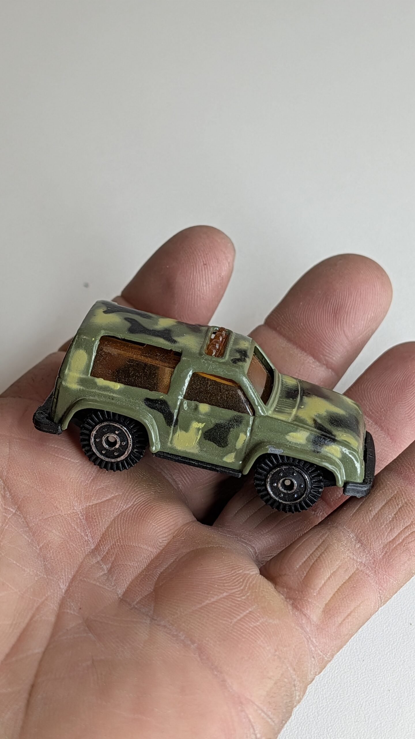 DIECAST MILITARY CAR (ARMY FORCE) – 16 GRAMAS – USADO (UK) PREÇO DO FRETE NA DESCRIÇÃO - Imagem 5