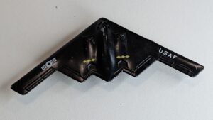 DIECAST HOT WINGS B-2 SPIRIT STEALTH BOMBER (ARMY FORCE) – 37 GRAMAS – USADO (UK) PREÇO DO FRETE NA DESCRIÇÃO