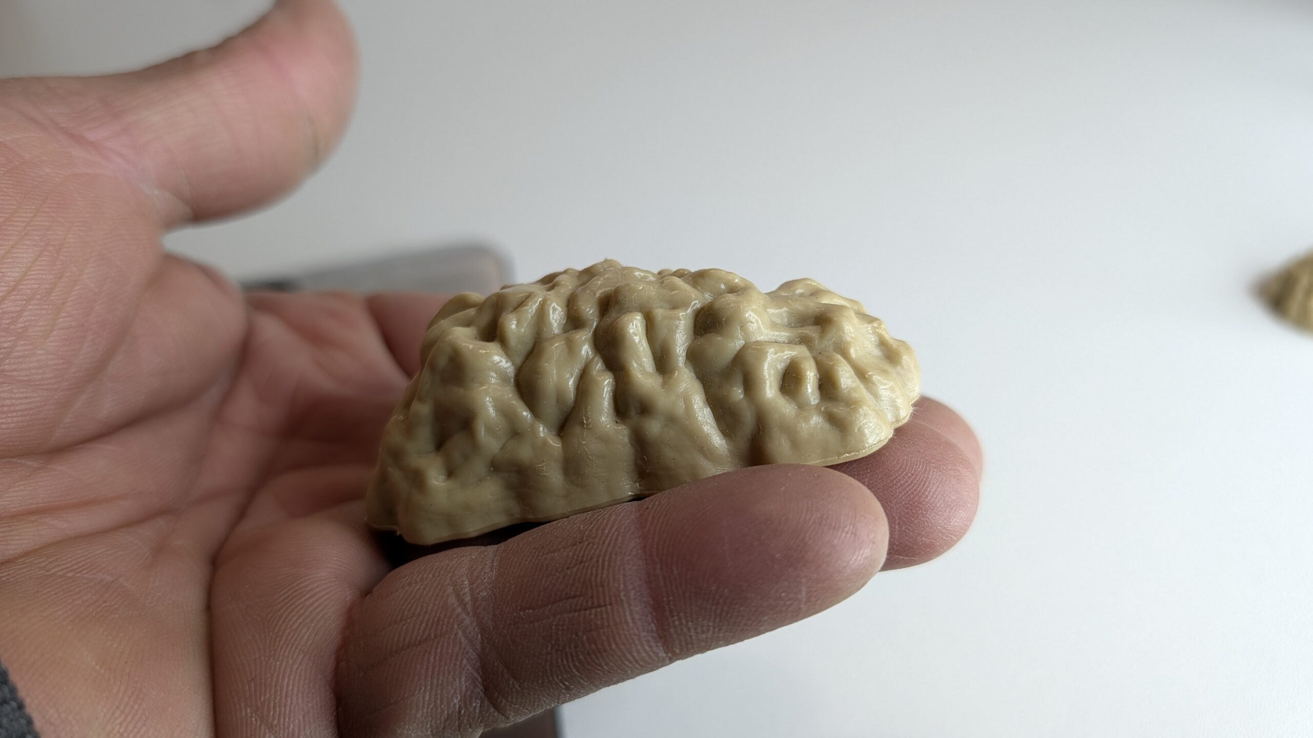 ARMAS E ACESSÓRIOS ACTION FIGURE - BARRICADA TIPO PEDRA – 8 GRAMAS USADO (UK) PREÇO DO FRETE NA DESCRIÇÃO - Imagem 3