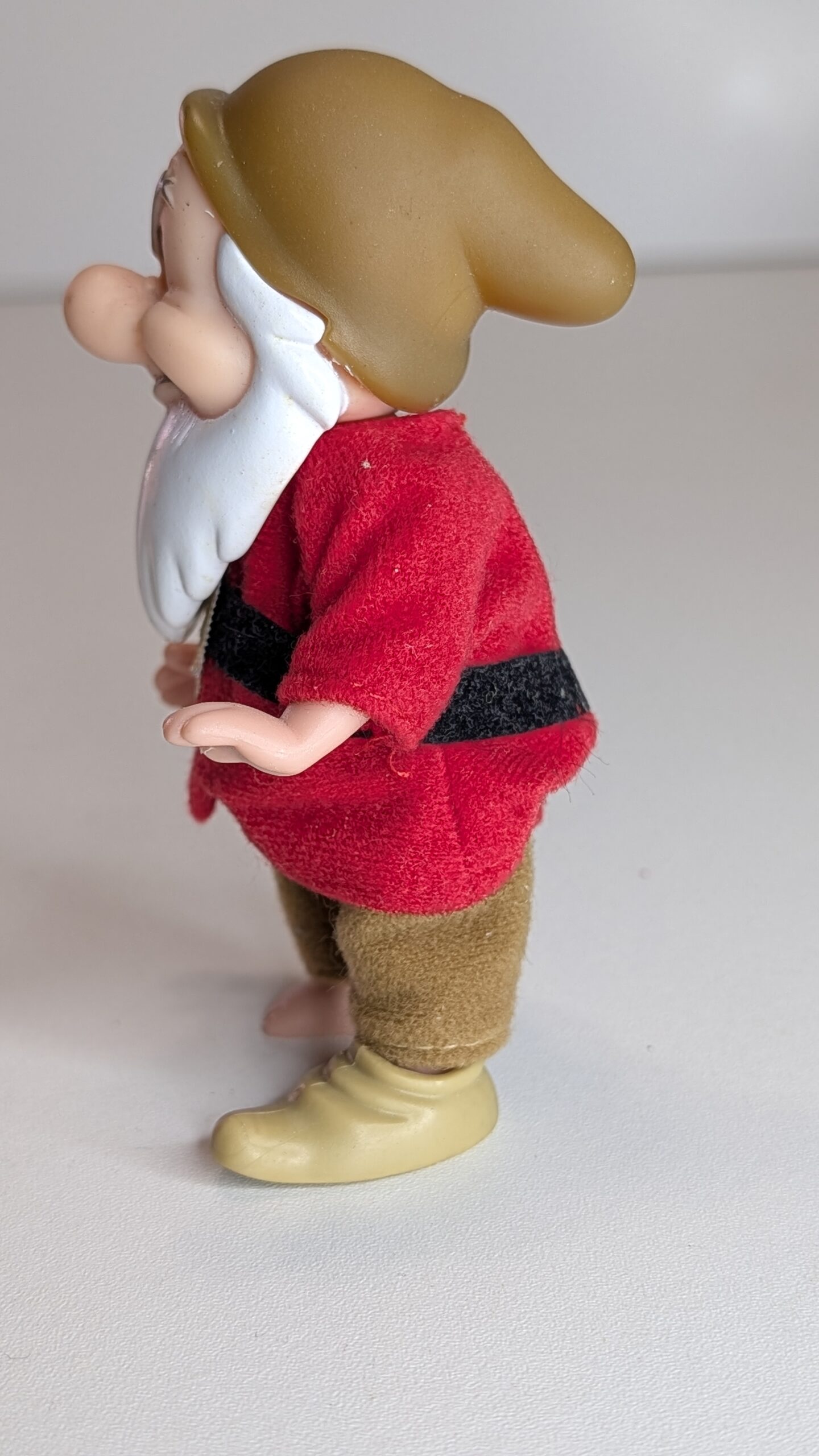 FIGURA DE SIMBA GRUMPY DWARF SNOW WHITE DISNEY – 43 GRAMAS – USADO (UK) PREÇO DO FRETE NA DESCRIÇÃO - Imagem 3