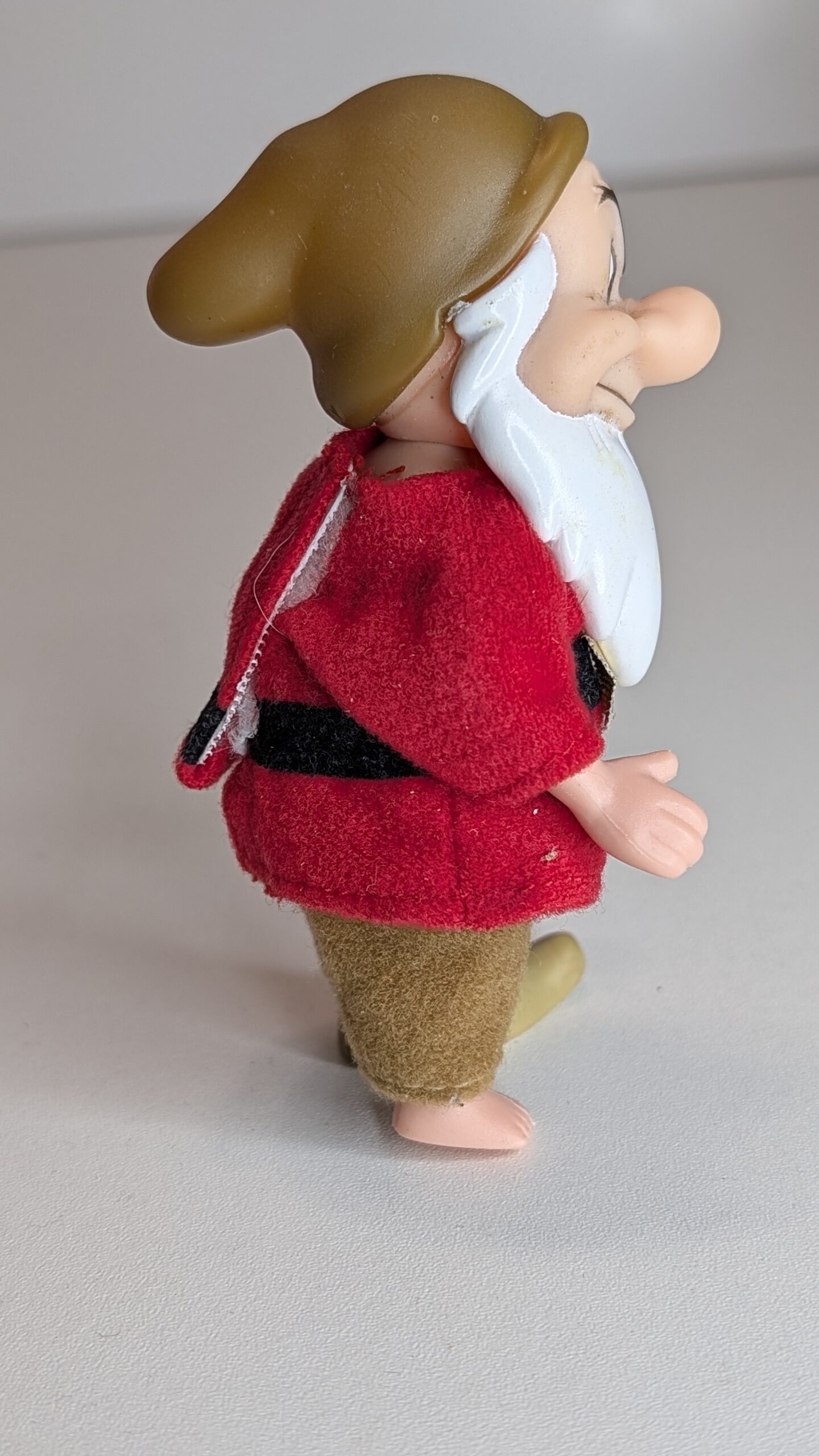 FIGURA DE SIMBA GRUMPY DWARF SNOW WHITE DISNEY – 43 GRAMAS – USADO (UK) PREÇO DO FRETE NA DESCRIÇÃO - Imagem 2