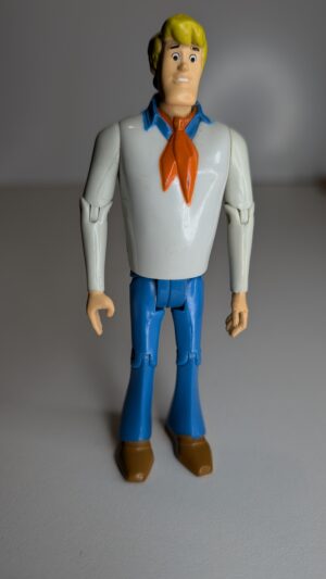 FIGURA DE 2011 SCOOBY-DOO SCOOBY DOO FRED – 34 GRAMAS - USADO