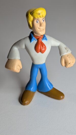 FIGURA SCOOBY-DOO SCOOBY DOO FRED – 14 GRAMAS - USADO